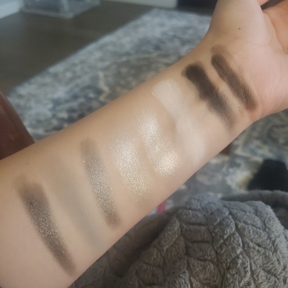 Smokey Eye Palette by Velvet Moon - Picture 3 of 3